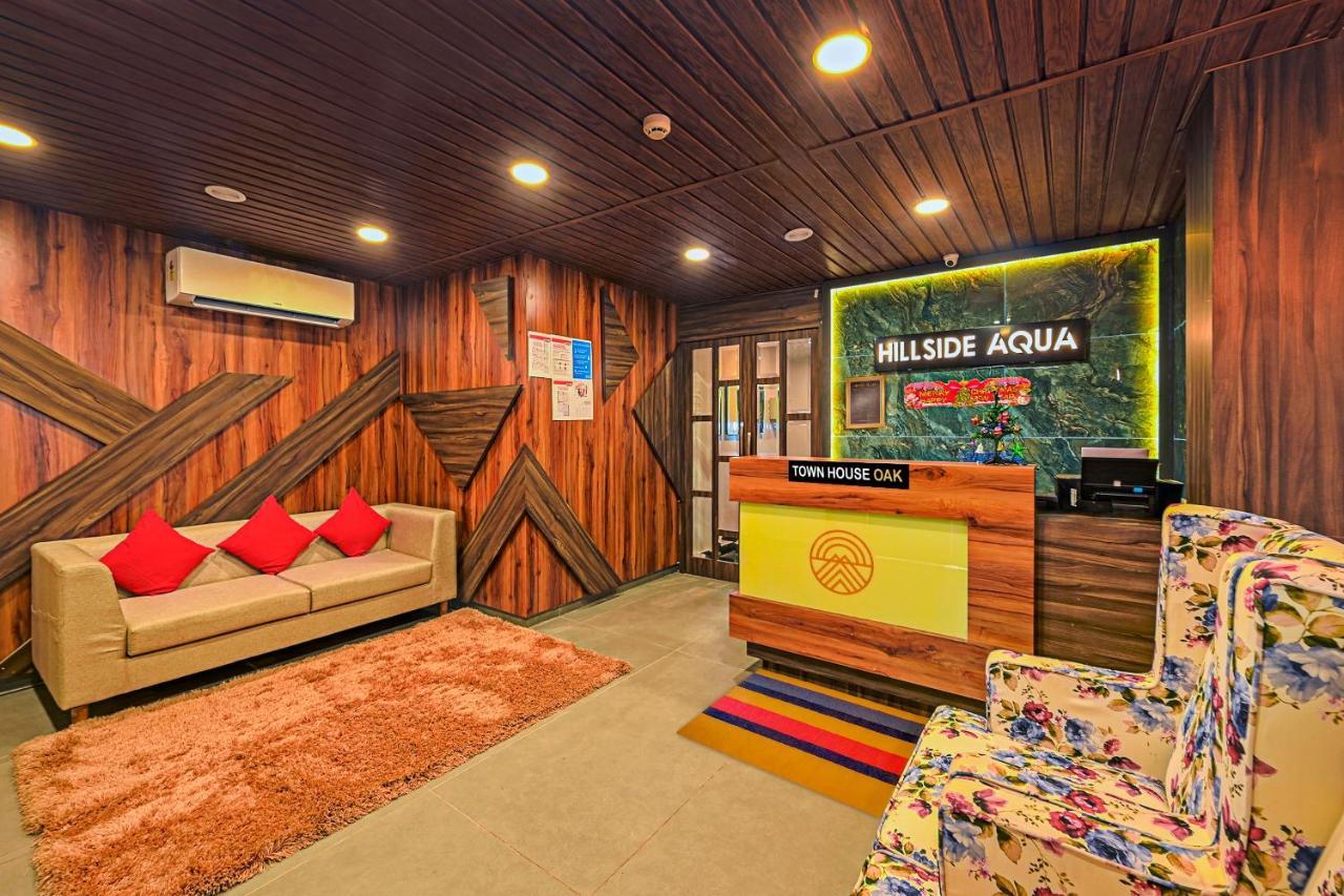 Super Townhouse Oak Hillside Aqua 호텔 Khandagiri 외부 사진