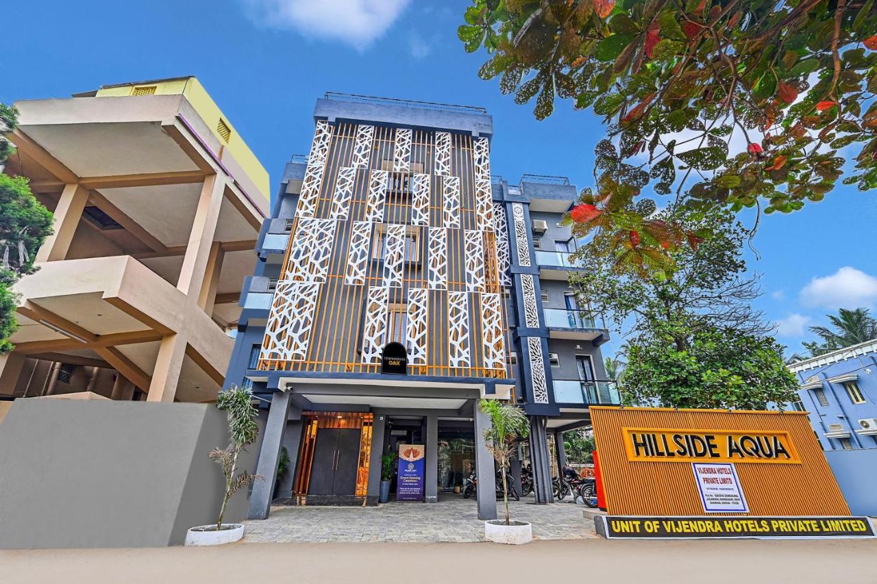 Super Townhouse Oak Hillside Aqua 호텔 Khandagiri 외부 사진