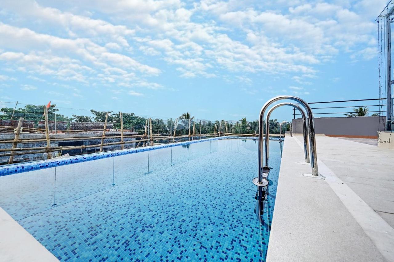Super Townhouse Oak Hillside Aqua 호텔 Khandagiri 외부 사진